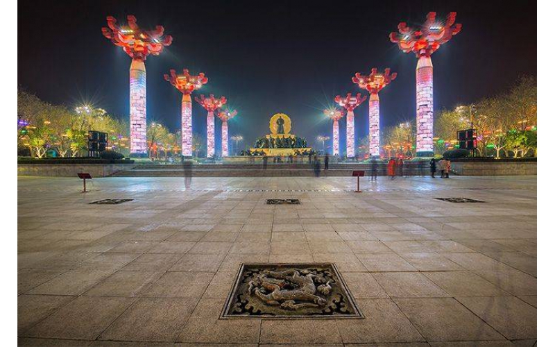 如何做廣場亮化能夠成為城市的一道亮麗風景線？